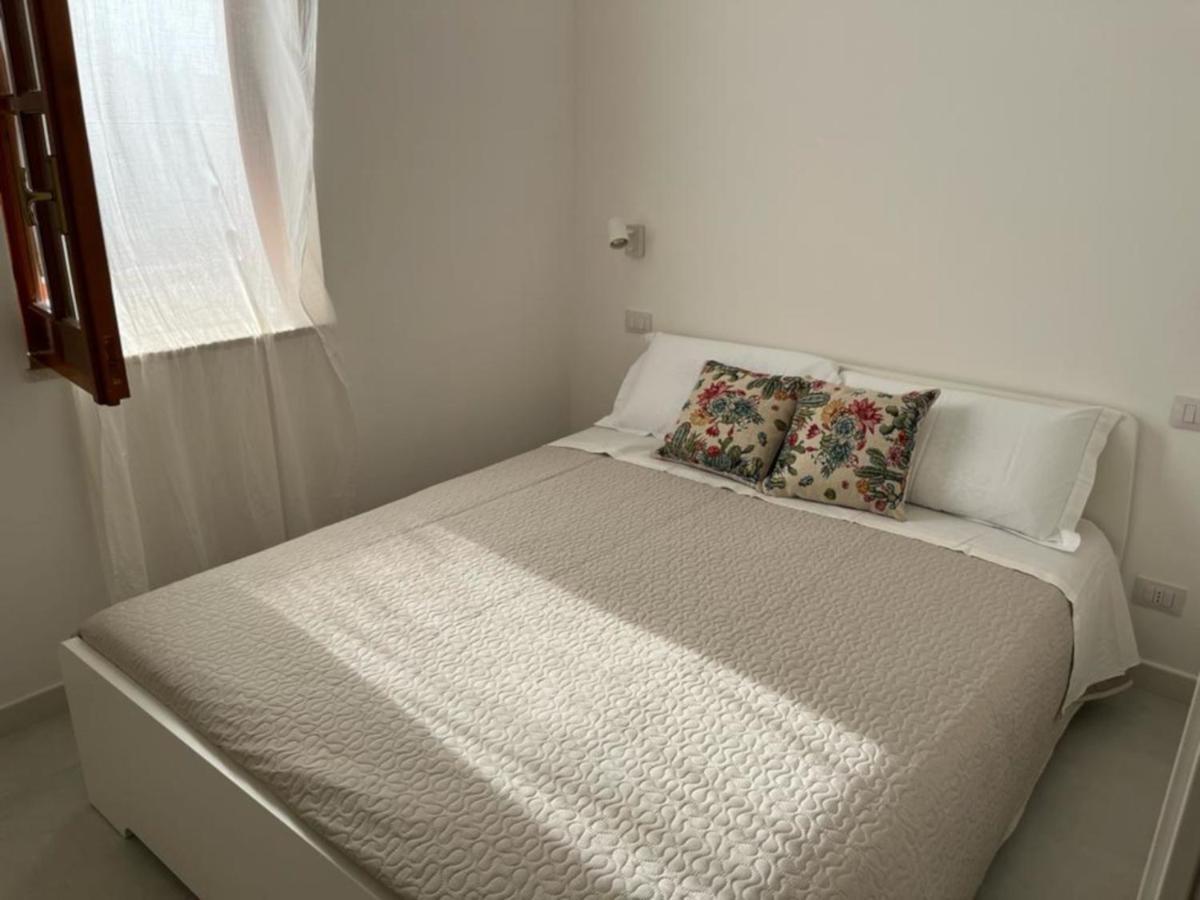 Villa Capri Holiday Home Кампофеличе-ди-Роччелла Экстерьер фото